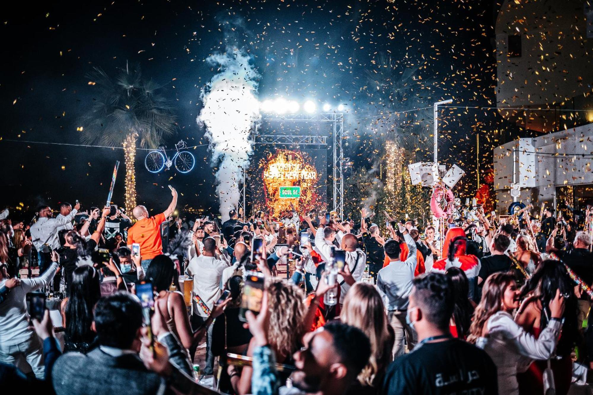 Five Jumeirah Village ดูไบ ภายนอก รูปภาพ The nightclub in 2019