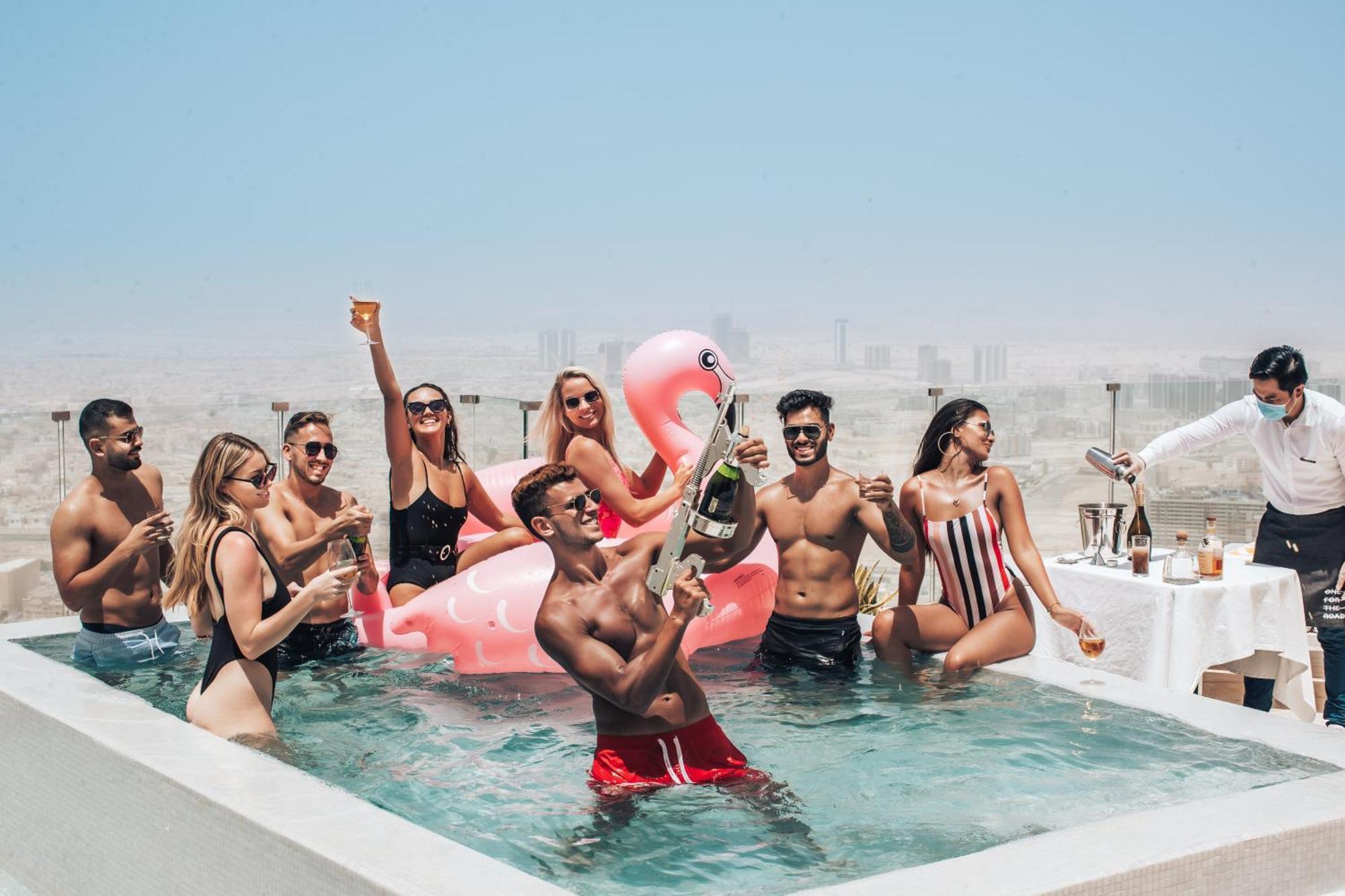Five Jumeirah Village ดูไบ ภายนอก รูปภาพ The Pool at the Standard East Village
