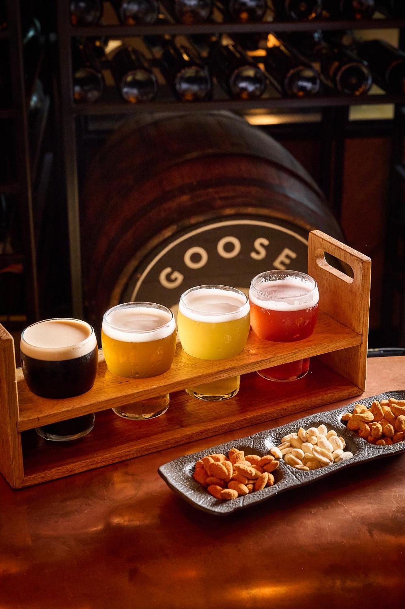 Five Jumeirah Village ดูไบ ภายนอก รูปภาพ Goose Island beer